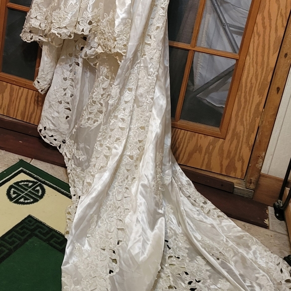 Ivory wedding  dress size 8 - Picture 4 of 7
